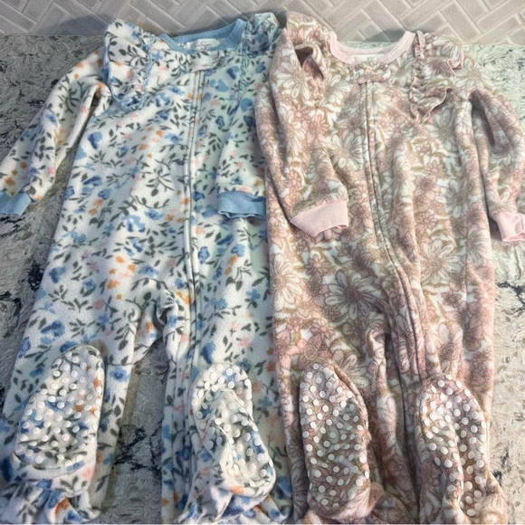 Jessica Simpson Fleece Floral Ruffle Sleeper Bundle - Picture 1 of 4